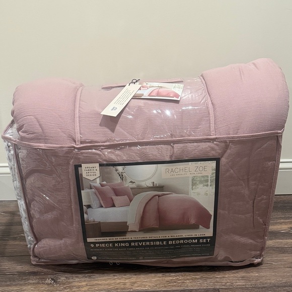 Rachel Zoe Other - Rachel Zoe Blush Reversible king Comforter Set
